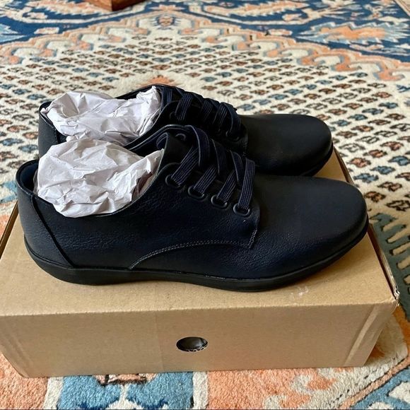 Comfortview Wide Width Navy Blue Lace Up Celinda Sneakers - Picture 1 of 6